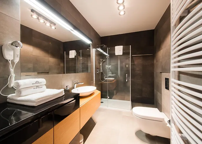 Ξενοδοχείο με διαμερίσματα Inqse Centre