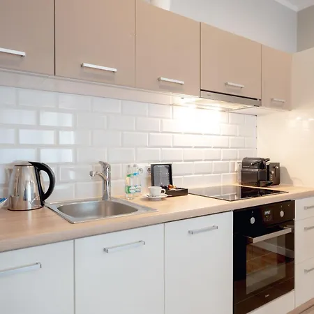 Inqse Centre Ξενοδοχείο με διαμερίσματα 4*