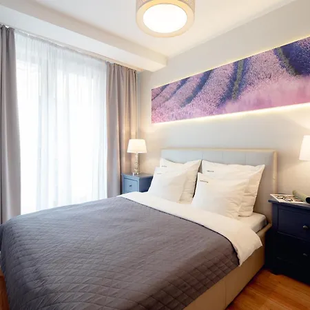 Inqse Centre Aparthotel 4*